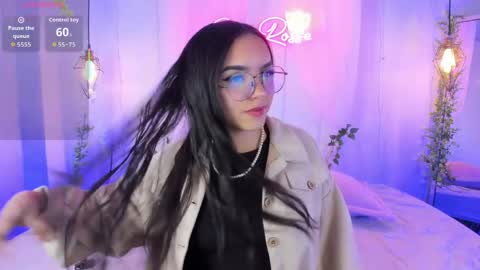 eimy_rosse18 online show from April 2026 01:09:02 PM
