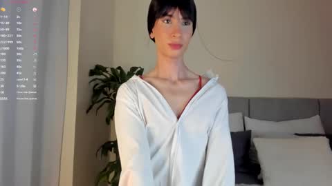 Einyel  online show from February 2025 11:02:02 PM