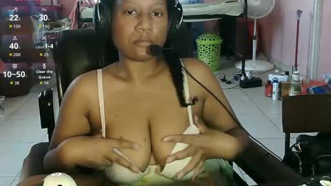 Eirondra Valeen online show from May 2026 01:06:01 PM