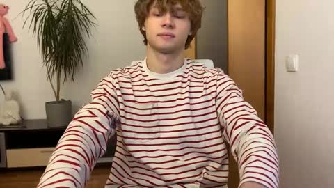 Eitan online show from December 2024 02:33:01 PM