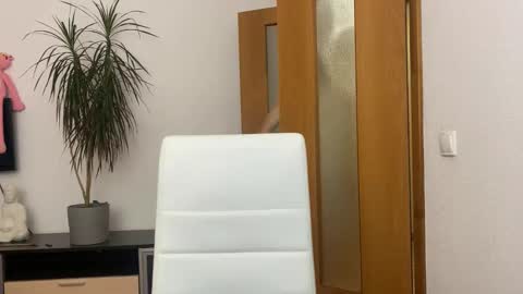 Eitan online show from December 2024 11:07:02 AM