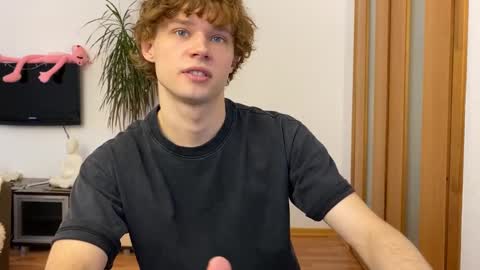 Eitan online show from January 2025 09:04:02 AM