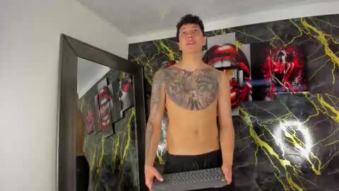 Snapshot of eithan__boy chatting on March 2026 12:33:02 PM Eithan online show from March 2026 12:33:02 PM