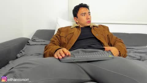 EITHAN CONOR online show from February 2026 03:03:01 AM