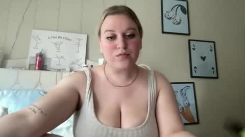 Snapshot of ekl22 chatting on May 2026 09:34:01 PM ekl22 online show from May 2026 09:34:01 PM