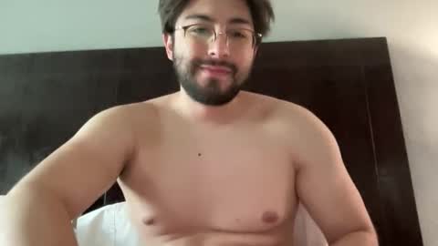 Snapshot of el_bonbon_rico chatting on April 2026 03:38:02 PM el bonbon rico online show from April 2026 03:38:02 PM
