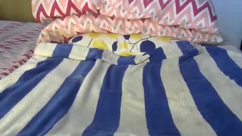 petite online show from March 2025 01:03:01 PM