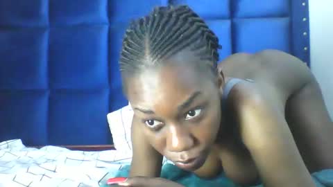 petite online show from February 2026 10:32:01 PM
