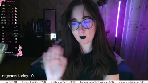 If you like it when I meow give me a thumbs up online show from December 2025 12:10:01 PM