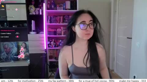 If you like it when I meow give me a thumbs up online show from June 2026 01:55:01 PM