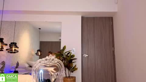 LOREIN online show from October 2025 12:06:01 PM