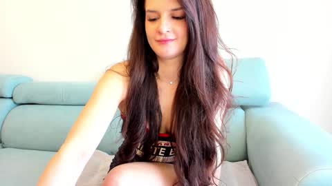 Ela online show from March 2025 10:26:02 AM