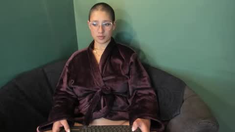 elaine87_ online show from September 2025 08:14:01 AM