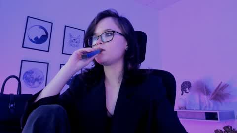 Your sweet girl online show from December 2024 07:37:02 PM