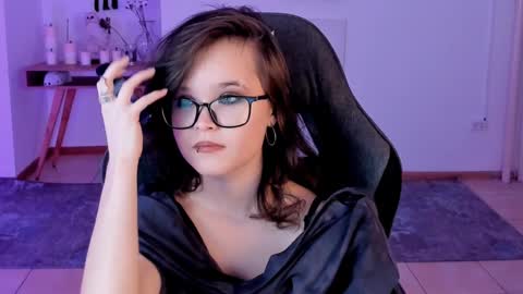 Your sweet girl online show from December 2024 01:39:02 AM