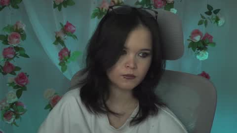 Your sweet girl online show from February 2025 10:52:02 PM