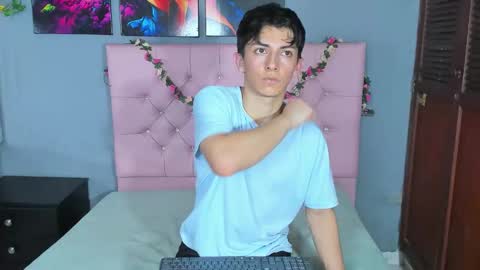 Elan Giralon online show from December 2025 10:38:01 PM