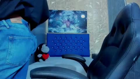 Snapshot of elangiraldo chatting on June 2026 11:53:02 PM Elan Giralon online show from June 2026 11:53:02 PM