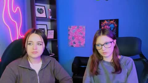 Snapshot of elani_grey chatting on February 2026 03:51:01 PM elani online show from February 2026 03:51:01 PM