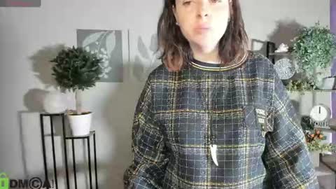 Snapshot of elara_starfall chatting on July 2026 07:23:02 AM Marta online show from July 2026 07:23:02 AM