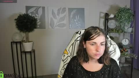 Snapshot of elara_starfall chatting on July 2026 10:21:02 AM Marta online show from July 2026 10:21:02 AM