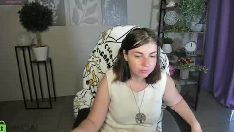 Snapshot of elara_starfall chatting on July 2026 05:23:01 AM Marta online show from July 2026 05:23:01 AM