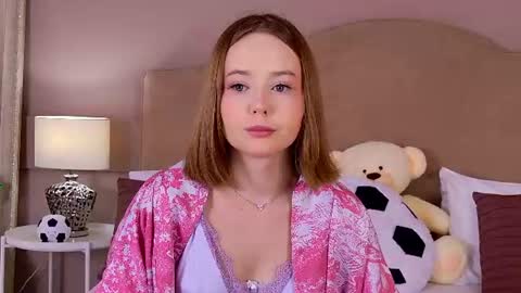 elaravance online show from June 2026 05:07:01 AM