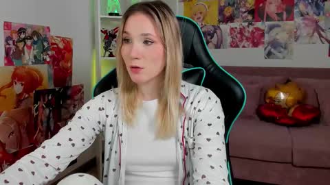 elaravoltage online show from March 2026 05:13:02 AM