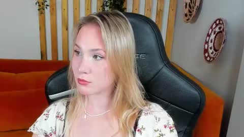 elaravoltage online show from July 2026 05:01:01 AM