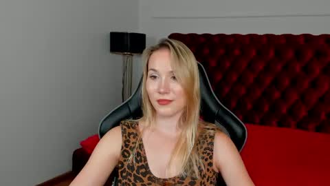 elaravoltage online show from July 2026 02:13:01 PM