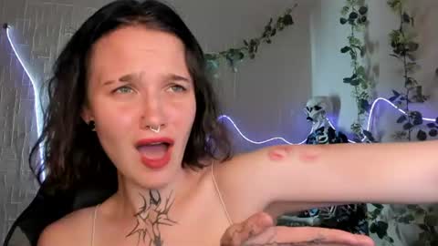 elastikiss online show from June 2026 05:26:01 PM