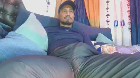 Snapshot of elcaballeroblack chatting on February 2026 02:17:02 PM elcaballeroblack online show from February 2026 02:17:02 PM