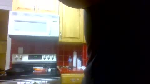 Snapshot of eldisiac chatting on December 2024 11:35:01 PM EL-Disiac online show from December 2024 11:35:01 PM