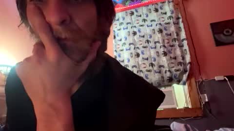 eldryn1984 online show from March 2026 10:57:01 PM