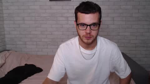 Alex online show from September 2025 07:54:01 AM