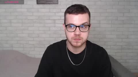 Snapshot of electric_smile chatting on May 2026 10:00:01 AM Alex online show from May 2026 10:00:01 AM