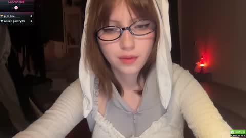 Snapshot of electric_woman chatting on July 2026 08:04:02 PM Aleksa online show from July 2026 08:04:02 PM