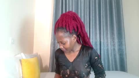 Snapshot of elegant_ebony chatting on December 2024 10:28:02 AM Nika online show from December 2024 10:28:02 AM
