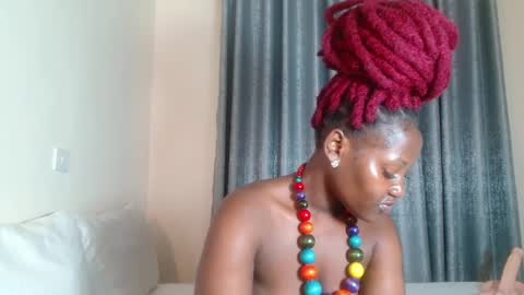 Snapshot of elegant_ebony chatting on January 2025 10:25:02 AM Nika online show from January 2025 10:25:02 AM