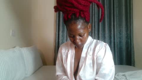 Snapshot of elegant_ebony chatting on January 2025 09:24:02 AM Nika online show from January 2025 09:24:02 AM