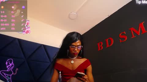 Snapshot of elektra_abundance_ chatting on February 2025 01:22:01 AM Elektra abundance online show from February 2025 01:22:01 AM
