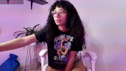 Snapshot of elektra_williams chatting on January 2025 08:25:01 AM elektra_williams online show from January 2025 08:25:01 AM