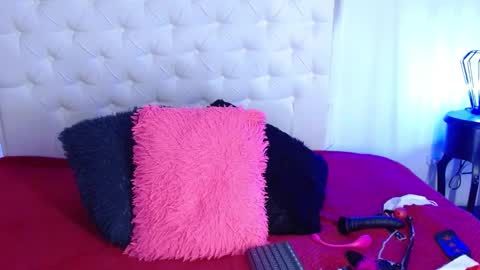 Elena online show from December 2024 01:05:02 PM