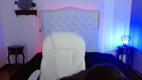 Elena online show from December 2024 12:05:02 PM