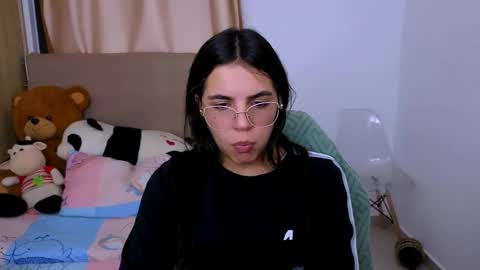 agnes online show from December 2025 05:51:02 PM