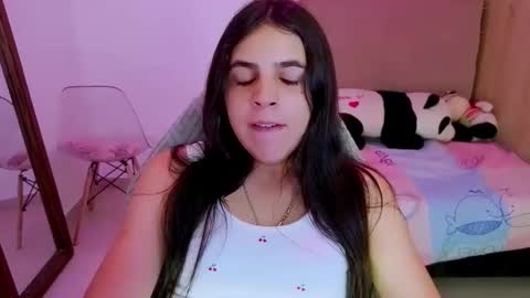 Snapshot of elenna_hotx chatting on April 2026 07:04:01 PM agnes online show from April 2026 07:04:01 PM