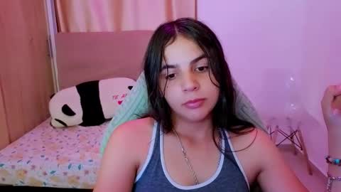 Snapshot of elenna_hotx chatting on May 2026 07:30:02 PM agnes online show from May 2026 07:30:02 PM
