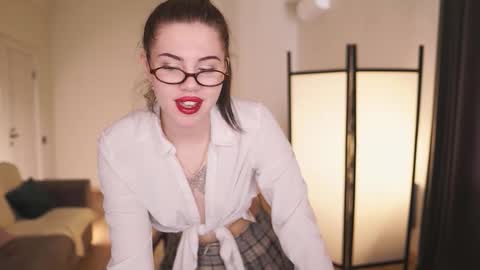 Snapshot of eleonora_linn_ chatting on February 2026 07:04:01 AM Eleonora online show from February 2026 07:04:01 AM