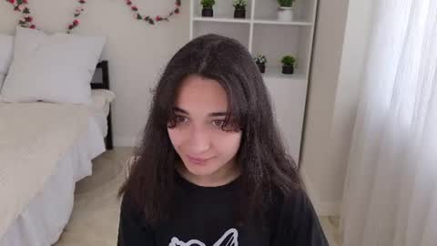 Snapshot of eleonoraa_sun chatting on July 2026 01:17:01 PM eleonoraa_sun online show from July 2026 01:17:01 PM