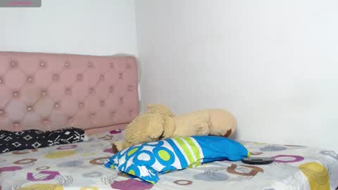 Snapshot of elettra_parisi19 chatting on February 2025 11:06:02 PM elettra_parisi19 online show from February 2025 11:06:02 PM